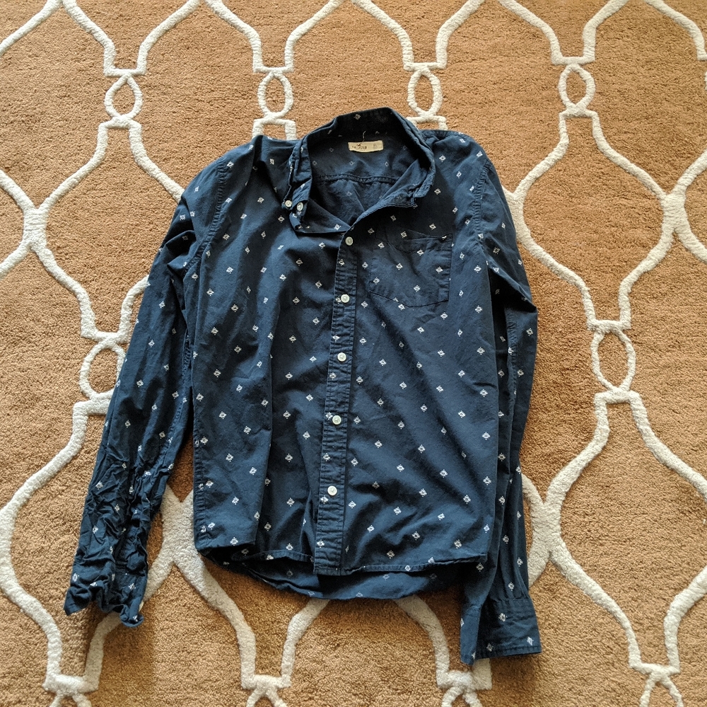 Hollister print graphic button up